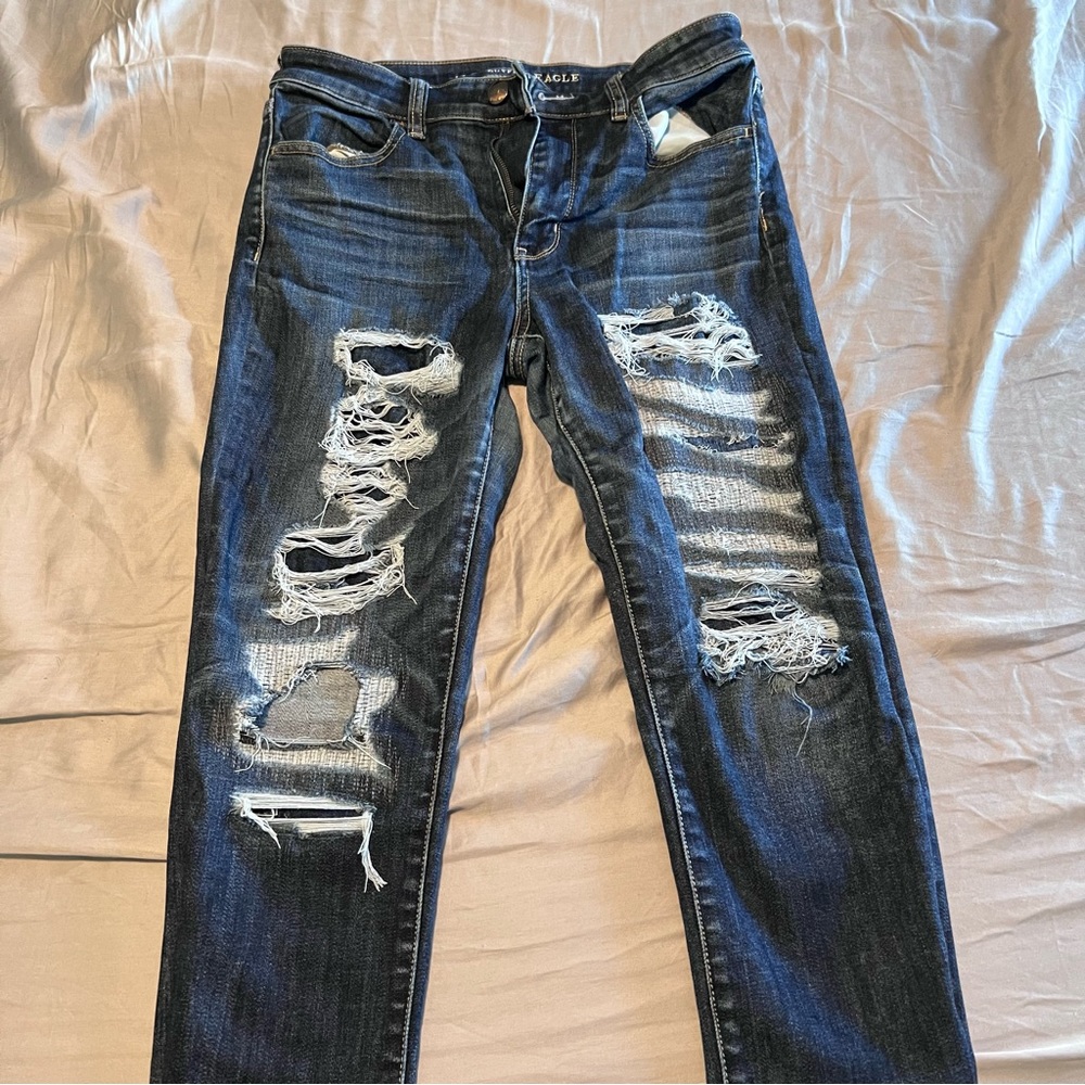 American Eagle Hi-Rise Distressed Skinny Jeans Size: 12